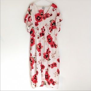 Cameo Appearance Floral Dress with Flutter Sleeves